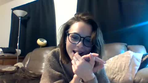 Snapshot of xxlily_monroexx chatting on 10/14/25, 06:58 xxlily_monroexx online show from 10/14/25, 06:58