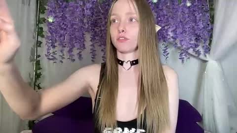 Snapshot of xxloveanastasia chatting on 06/11/26, 02:59 LoveAnastasia online show from 06/11/26, 02:59