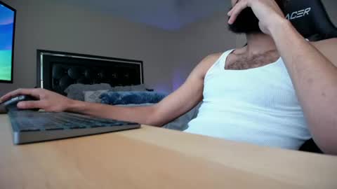 Snapshot of xxlrollingpapers chatting on 06/11/26, 11:14 xxlrollingpapers online show from 06/11/26, 11:14