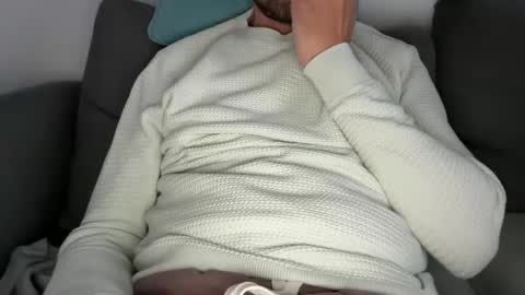 xxlspain_ online show from 12/15/25, 08:07