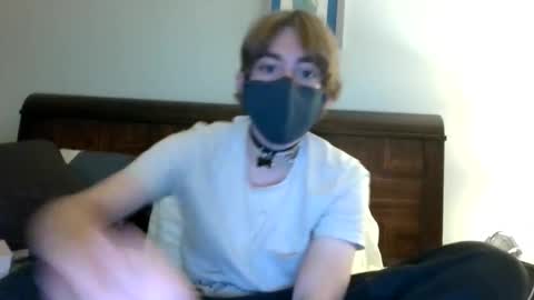 Snapshot of xxmommysboyxx chatting on 06/11/26, 02:33 xxmommysboyxx online show from 06/11/26, 02:33