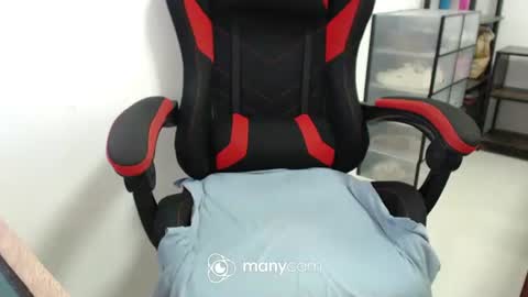  Kaycee  online show from 12/01/25, 02:05