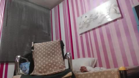 xxrowenatastycockforyouxx online show from 03/26/26, 04:07