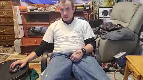 Snapshot of xxscubastevexxx chatting on 02/02/26, 05:50 xxScubaStevexx online show from 02/02/26, 05:50