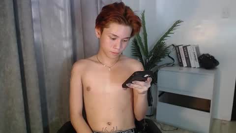 Snapshot of xxsebastian18 chatting on 01/20/25, 01:39 seb online show from 01/20/25, 01:39