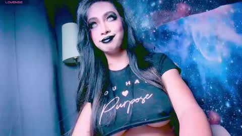 Lara online show from 02/27/25, 01:59