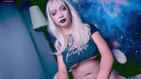 Lara online show from 03/05/25, 10:10