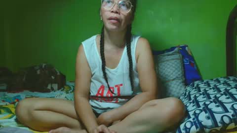 Snapshot of xxsexypinayxx chatting on 01/25/25, 08:53 xxsexypinayxx online show from 01/25/25, 08:53
