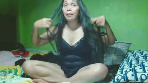 Snapshot of xxsexypinayxx chatting on 01/29/25, 11:51 xxsexypinayxx online show from 01/29/25, 11:51