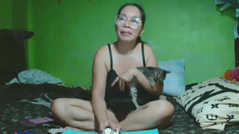 Snapshot of xxsexypinayxx chatting on 02/23/25, 06:45 xxsexypinayxx online show from 02/23/25, 06:45