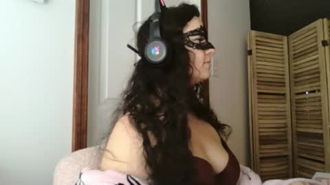Snapshot of xxsmittenxkittenxx chatting on 05/07/26, 04:01 xxsmittenxkittenxx online show from 05/07/26, 04:01