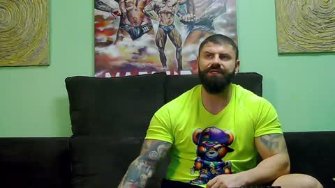 Snapshot of xxtreamleonard chatting on 12/17/24, 09:50 Xtream Leonard online show from 12/17/24, 09:50