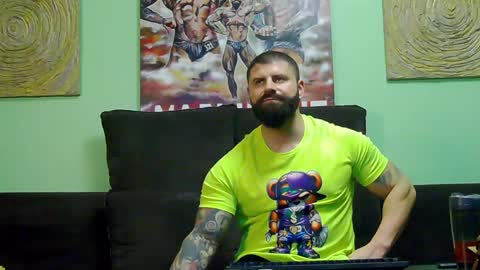 Snapshot of xxtreamleonard chatting on 12/17/24, 02:22 Xtream Leonard online show from 12/17/24, 02:22