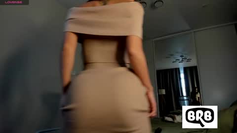 xxx_leila online show from 10/21/25, 10:05