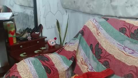   LILI  online show from 02/25/25, 03:52