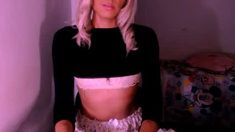 Chiara online show from 11/03/25, 06:25