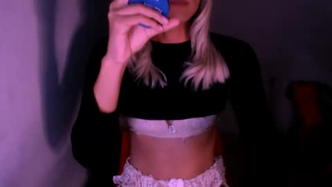 Snapshot of xxxanonymousloverxxx chatting on 05/24/26, 06:18 Chiara online show from 05/24/26, 06:18