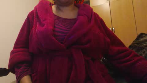 Snapshot of xxxbustybabe27x chatting on 04/30/26, 09:08 Ayanda online show from 04/30/26, 09:08