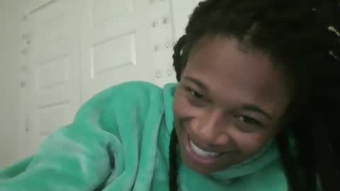 Snapshot of xxxdanidoomsdayxxx chatting on 10/30/25, 02:13 Danielle online show from 10/30/25, 02:13