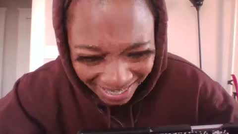 Danielle online show from 11/14/25, 03:55