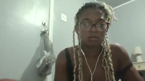 Danielle online show from 01/19/26, 04:27