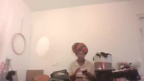 Snapshot of xxxdanidoomsdayxxx chatting on 05/16/26, 04:17 Danielle online show from 05/16/26, 04:17