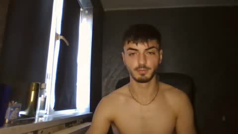 xxxdonpuiuuxxx online show from 01/04/25, 08:28