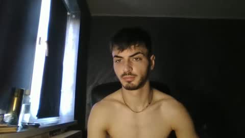 xxxdonpuiuuxxx online show from 01/05/25, 08:32