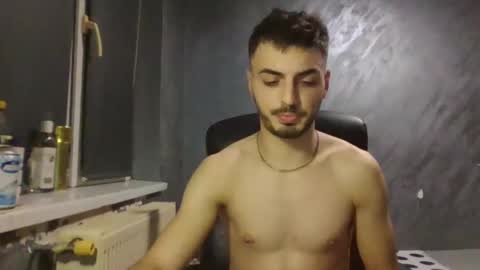 xxxdonpuiuuxxx online show from 01/15/25, 06:40