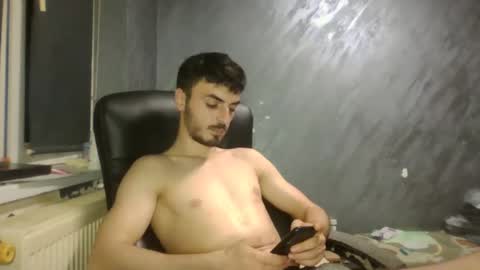 xxxdonpuiuuxxx online show from 02/16/25, 05:26