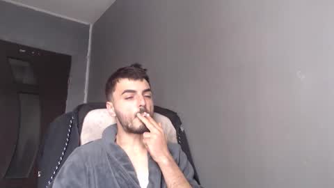 xxxdonpuiuuxxx online show from 11/12/25, 09:53