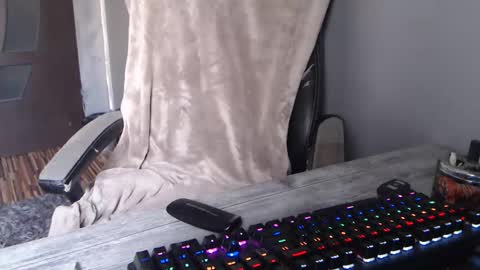 xxxdonpuiuuxxx online show from 11/15/25, 09:28