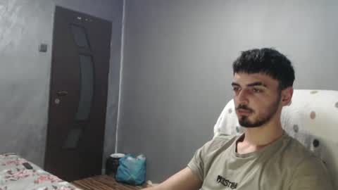 xxxdonpuiuuxxx online show from 11/22/25, 03:33