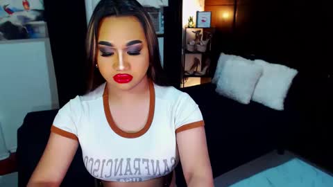 OLIVIA online show from 12/02/24, 02:53