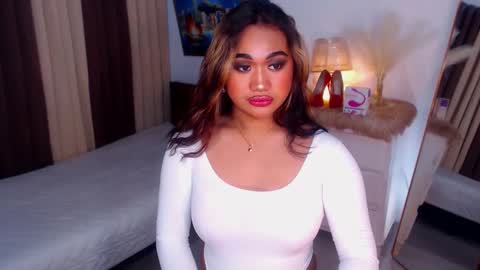 OLIVIA online show from 12/28/24, 02:21