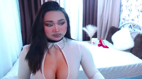 OLIVIA online show from 03/08/26, 04:55