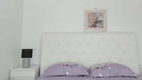 Elvira online show from 02/10/25, 04:30