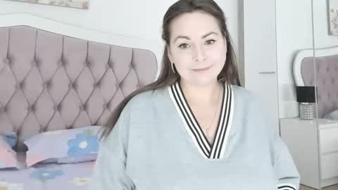 Elvira online show from 04/12/26, 03:44