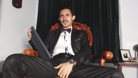 Snapshot of xxxhome_alonexxx chatting on 12/24/24, 12:44 Kev online show from 12/24/24, 12:44