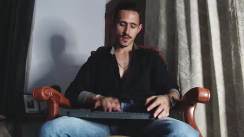 Snapshot of xxxhome_alonexxx chatting on 01/19/25, 10:49 Kev online show from 01/19/25, 10:49