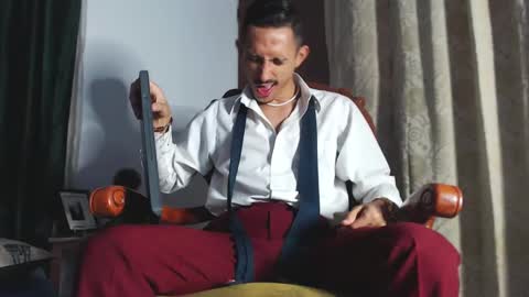Snapshot of xxxhome_alonexxx chatting on 02/02/25, 07:25 Kev online show from 02/02/25, 07:25