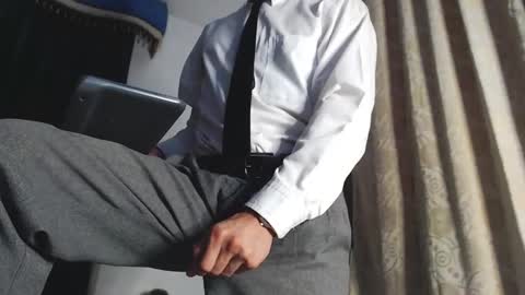 Snapshot of xxxhome_alonexxx chatting on 02/05/25, 08:35 Kev online show from 02/05/25, 08:35