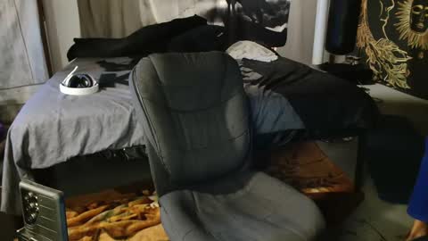 xxxjrstrokesxxx online show from 09/23/25, 07:44