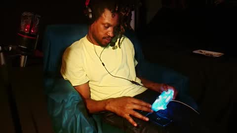 xxxjrstrokesxxx online show from 04/05/26, 12:30