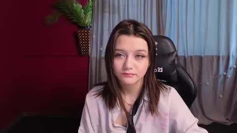 Snapshot of xxxnaughtyfoxxx chatting on 02/25/26, 10:03 foxy online show from 02/25/26, 10:03