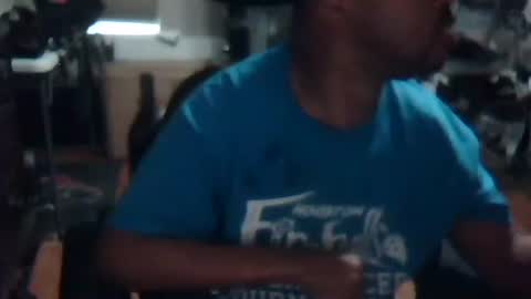 xxxonwheelz online show from 04/22/26, 10:00