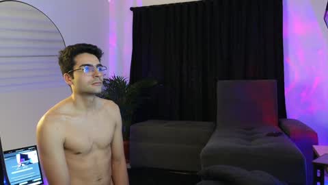 July and Fer online show from 12/07/24, 11:07