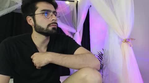 July and Fer online show from 11/23/25, 06:46