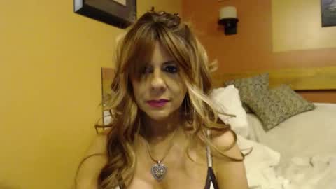 Check out my photo sets below  xo online show from 04/20/26, 07:04