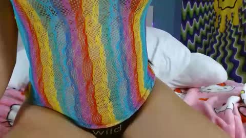 Snapshot of xxxvibesxo chatting on 02/28/26, 01:28 Lil Luna online show from 02/28/26, 01:28